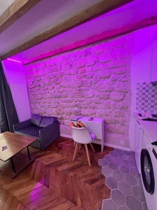 De Charme Centre 10 Min De Republique Appartement